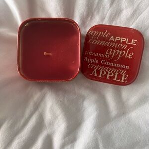 APPLE CINNAMON SQUARE TIN BOX CANDLE- NEW